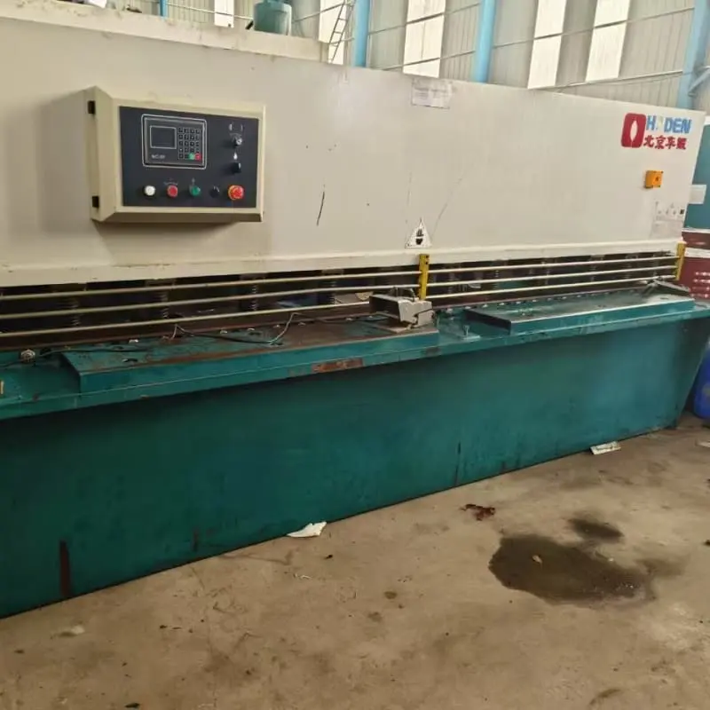 used shearing machine checked before loading for export (4x3.2m Used Shearing Machine)