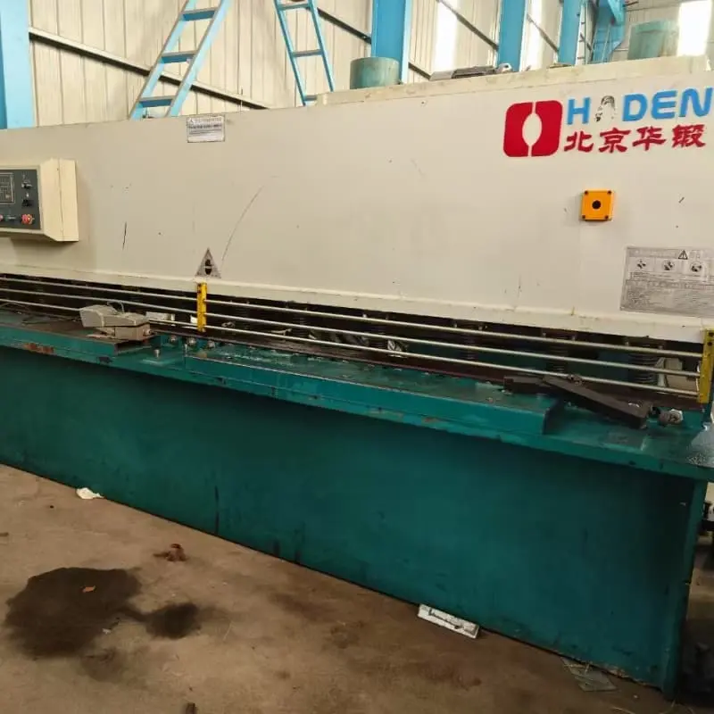 used shearing machine checked before loading (4x3.2m Used Shearing Machine)