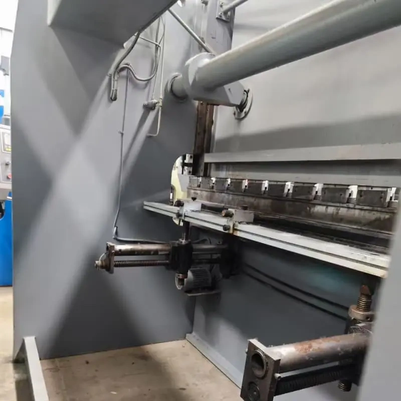 used press brake machine inspected in our yard (Used Bending Machine 3.2M 160t)